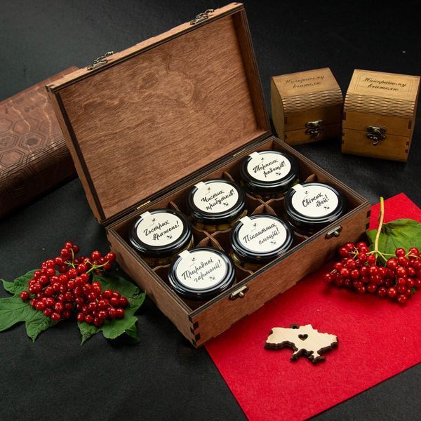Gift box for an accountant "Palette of flavors - Elite" in a wooden box with engraving, 6 sugar-free desserts